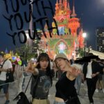 Bang Min-ah Instagram - 번지드롭 하나로 충분했다🎢🎠🏰👻