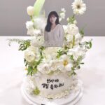 Bang Min-ah Instagram – 고마워요 다들 💐🎂