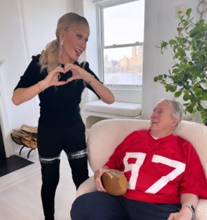 Barbara Corcoran Instagram - Are you ready for it? 🫶🏼

#traviskelce #taylorswift #swiftie #swifties