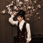 Barry Keoghan Instagram - T’was OnLy a Madder of TIme 🎩 🕰️