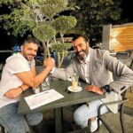 Bassem Yakhour Instagram – الكاتب والصديق مؤيد النابلسي وجلسة من الدردشة حول العربجي قبل بدء التصوير  شكراً مؤيد على هذا المجهود الجميل في صياغة الحبكة والاحدث بإتقان  والشكر موصول للصديق الكاتب عثمان جحا.  @moayad_alnabulsi