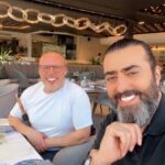 Bassem Yakhour Instagram - صديق السنوات المخلص والأخ الذي وقف بجانبي مراراً المثنى صبح وجلسة بوح جميل 🤍 #باسم_ياخور #المثنى_صبح #جلسات_نسائية #سوريا #دمشق_القديمة #dubai