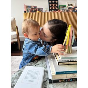 Beanie Feldstein Instagram - oh your 30th birthday party wasn’t also a 1st birthday party for your best friend’s son cause you were both born on june 24th?? and then given the most thoughtful gift by your wife?? followed by the coziest dinner of all time?? all in nyc pride weekend?? 🎂🎈🎀🌈