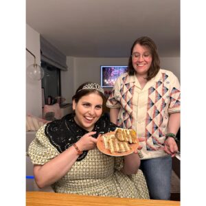Beanie Feldstein Instagram - oh your 30th birthday party wasn’t also a 1st birthday party for your best friend’s son cause you were both born on june 24th?? and then given the most thoughtful gift by your wife?? followed by the coziest dinner of all time?? all in nyc pride weekend?? 🎂🎈🎀🌈