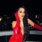 Beatriz Luengo Instagram - Ya estamos en la final del Benidorm Fest💄 Suerte a tod@s! Maquillaje / Peluquería: @albertodugarte Diseñador: @michaelcostello Fotografía: @bianionny