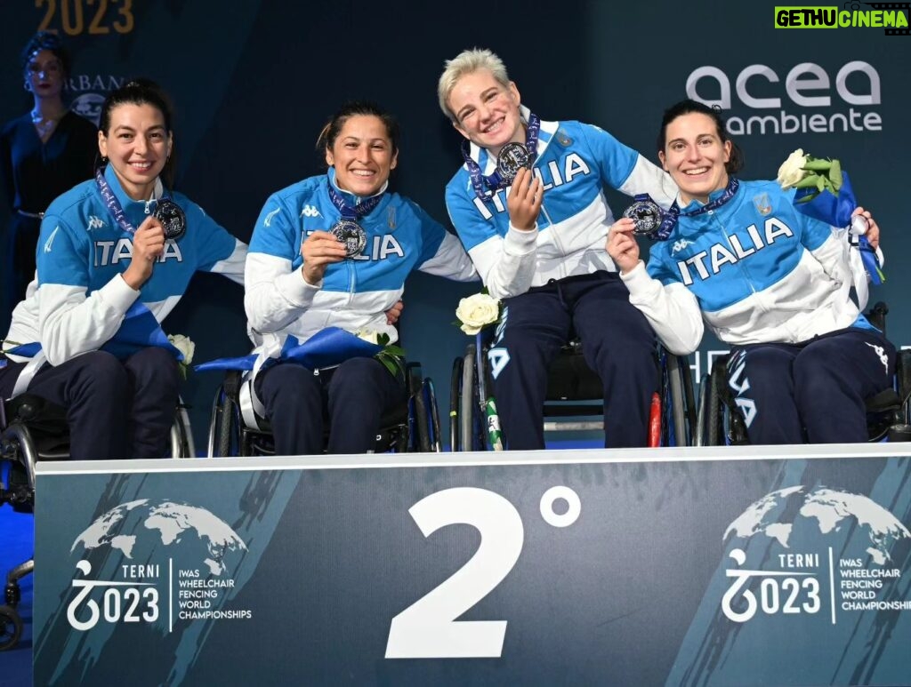 Bebe Vio Instagram - We celebrate this #ParalympicDay with another medal 🥈 from the team. It's not yet the medal we'd like but we've a year to work on it… on the road to #Paris2024! 🎯 Let's enjoy all the 12 medals won by the Italian team at these World Championships. It’s the all-time record for Italian Paralympic fencing! 🇮🇹🦾 📸 @augusto280766