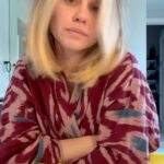 Becca Tobin Instagram - Idiot-proof bouncy blowout 💁🏼‍♀️#shoulderlengthhair