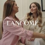 Belén Soto Instagram – Que honor esta invitación a #MujeresExtraordinarias junto a @LancomeOfficial y sobre todo para honrar a una mamá extraordinaria como la que tengo y poder representar una fragancia como La Vie Est Belle Rose Extraordinaire, desde lo adictivo, moderno, femenino y envolvente. 
Sus principales notas son: 
Extracto Precioso de 3 rosas diferentes: agua fresca de rosa, absoluto de damascena y acorde de rosa espacial. 
Pétalos de Iris 
Almizcle Amaderado
🌸
#LancomeChile #Publicidad