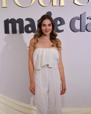 Belén Soto Instagram - Hoy conduciendo para @marieclaire_la celebrando la voz de mujeres power que resuenan a nivel mundial. 

#McLoveYourself