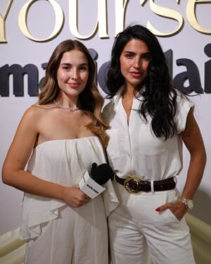 Belén Soto Instagram - Hoy conduciendo para @marieclaire_la celebrando la voz de mujeres power que resuenan a nivel mundial. 

#McLoveYourself