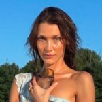 Bella Hadid Instagram - A magnet for the life you want to attract 🌀 WINDOW2SOUL🌹 TOP: jasmine // MIDDLE: rose // BASE: tonka bean  SALTED MUSE 🌊 TOP: sea salt // MIDDLE: olive tree // BASE: cedarwood BLOOMING FIRE 🔥 TOP: bergamot // MIDDLE: monoi // BASE: patchouli   🌀 SHAKE TO ACTIVATE