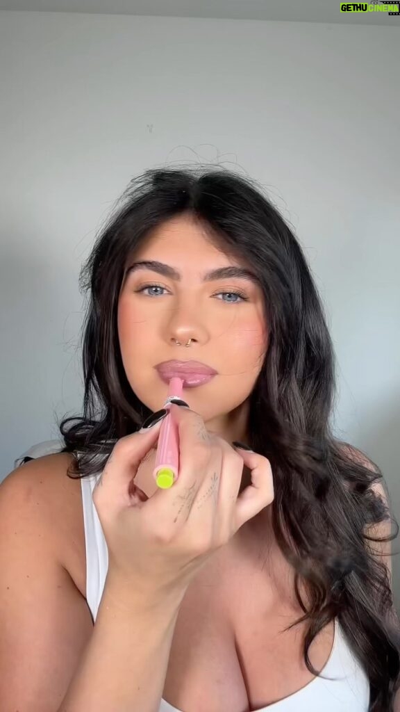 Belle Hassan Instagram - GRWM’s are backkkkk 🤍 vlog of the game coming soon 🤍 #grwm #grwmmakeup #makeuptutorial #easymakeup #makeup #makeupartist