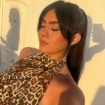 Belle Hassan Instagram – Unedited holiday pics are my fave ☀️🤍 

Swipe for outfit 🐆