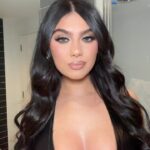 Belle Hassan Instagram - I miss my dark hairrrrr! 😭 Should I bring the dark back or keep going blonde…. Let me know what you think!