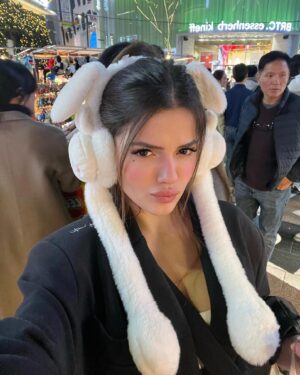 Belle Longwell Instagram - honey bunnyyy