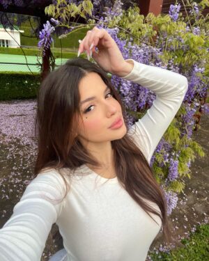 Belle Longwell Instagram - o olhar não mente