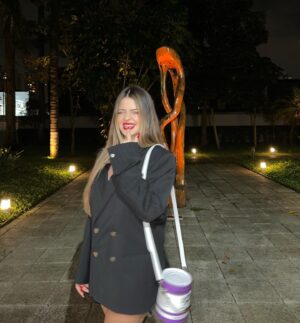 Belle Longwell Instagram - São Paulo - sábado 21:25