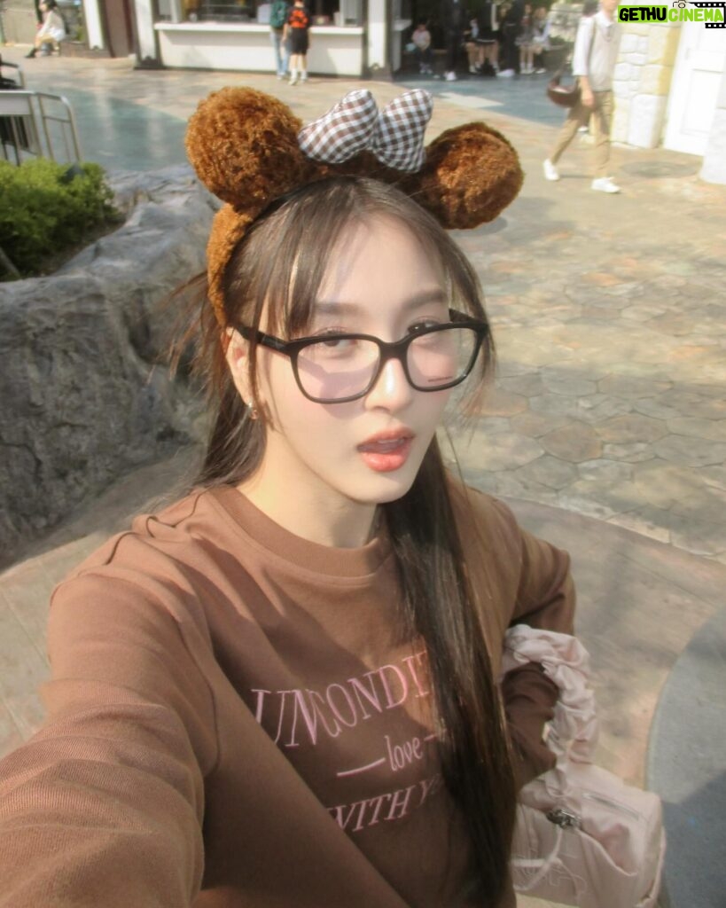 Benyapa Jeenprasom Instagram - 🐻✌🏻