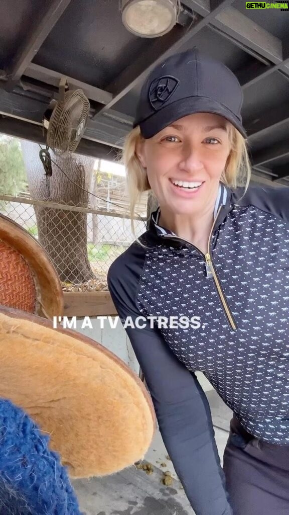 Beth Behrs Instagram - Did I do this right @tichinaarnold ? #horsegirl #equestrian @theneighborhood