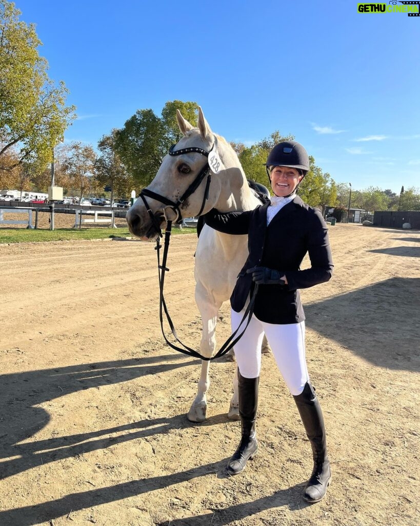 Beth Behrs Instagram - From a kill pen awaiting slaughter in Texas... to blue ribbons! Nutter Butter and I both made our DEBUT in the show ring together yesterday and it was magical. Thank you to @jessielochrie_ and @onceuponahorse for turning this Cowgirl English and introducing me to the incredible @dressagecanbefun - who not only saved Nutter Butter's life and turned him into a superstar, but also made this Cowgirl fall madly in love with #dressage! I am so grateful to everyone for making my first show, and Nutter's, so incredibly memorable. See? #RescueHorses can win blue ribbons! #whorescuedwho #horse #horsegirl #equestrian #equestrianlifestyle