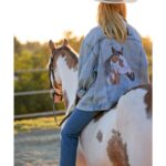 Beth Behrs Instagram - 👩🏼‍🌾 #horsegirl #rescuehorse 📸: @white.star.ranch