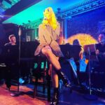 Beth Behrs Instagram - Who is she? A gal who had the time of her life night one @54below with @tichinaarnold ! Can't wait for the next 3! Livestream for anyone at home Saturday eve! Ticket link in stories and bio! @theneighborhood Glam: @josephcassell1 @hairbyaviva @andremakeup I'm def channeling my inner "Keely" thanks @junotemple @vdoozer ! If she needs a sister... I'm avail... 😍🤣🤣 @wvdmusic music director extraordinaire @alijahkai stealing the show