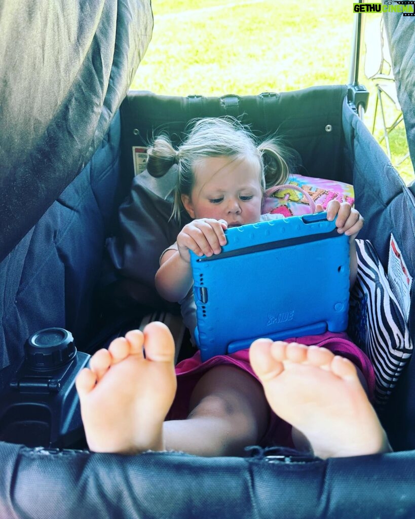 Beverley Mitchell Instagram - Being on the soccer field ALL day is tough business! Thank goodness for @littlemissmayzie room on wheels! Complete with entertainment, snacks, and refreshments! Wish I could crawl in to! @keenzstrollerwagons #soccerislife #soccermom