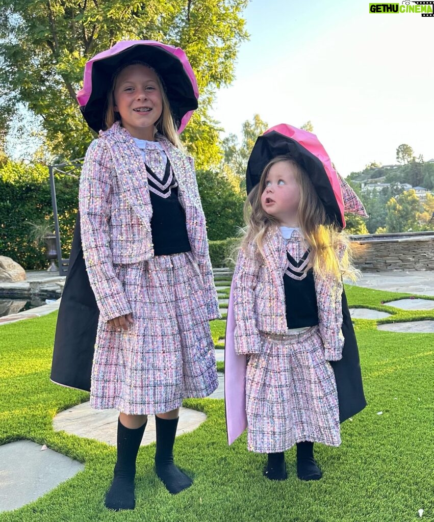 Beverley Mitchell Instagram - Happy October! It’s time for the spooky season celebrations to begin 👻 @beverleymitchell ‘s little ones are Halloween ready in our cute witch costumes! 🎃 #chasingfireflies #halloween #halloweencostume #witchcostume #matchingcostumes #cutecostume
