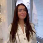 Beverly Bello Instagram - Changer de regard grâce à @be.elegantbeauty sur Montpellier 🤩 Le résultat est vraiment naturel, Cindy qui s’est occupée de moi elle est professionnel , les filles n’hésitez pas à contacter @be.elegantbeauty 😍 Des prestations sur-mesure 🥰 Collaboration Rémunérée
