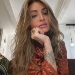 Beverly Bello Instagram - Bonsoir vous ❤️