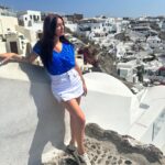 Beverly Bello Instagram - 💙🤍 #santorinigreece #santorini #grece #travelphotography
