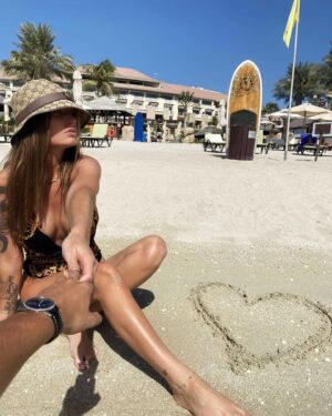 Beverly Bello Instagram - Voyager c’est élargir son esprit @noah_kaa_off ❤️ @dubaievasion  @sofiteldubaipalm #dubai🇦🇪 #traveladdict #loveyou #dubaievasion #sofiteldubaipalm