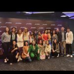 Bia Arantes Instagram - Que filme lindo! Que emoção reencontrar e encontrar essas pessoas TÃO MARAVILHOSAS! @perdidafilme tá muito incrível e eu tenho certeza que muita gente vai se apaixonar! ♥️ Obrigada @carinarissi e a todo mundo envolvido nessa história! PERDIDA 13 DE JULHO NOS CINEMAS The Walt Disney Company (Brasil)
