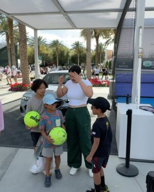 Bianca Andreescu Instagram - Quick trip down to beautiful California😍
Thank you @bnpparibasopen for having me. I’ll be back soon💪🏼