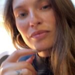 Bianca Balti Instagram - Dump = chi più ne ha più ne metta 💩