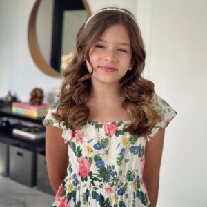 Bianca Castanho Instagram - My princess 🫶🏻💖 #picturedayatschool #pictureday