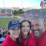 Bianca Castanho Instagram - ❤️💙❤️ #familytime #gameday #football