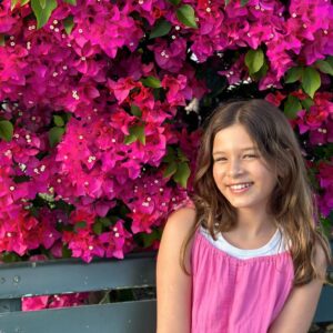 Bianca Castanho Instagram - A flor mais linda do meu jardim 🥰💗😍🌷🌺 #welcomespring #springvibes #spring2024