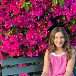 Bianca Castanho Instagram - A flor mais linda do meu jardim 🥰💗😍🌷🌺 #welcomespring #springvibes #spring2024