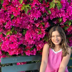 Bianca Castanho Instagram - A flor mais linda do meu jardim 🥰💗😍🌷🌺 #welcomespring #springvibes #spring2024