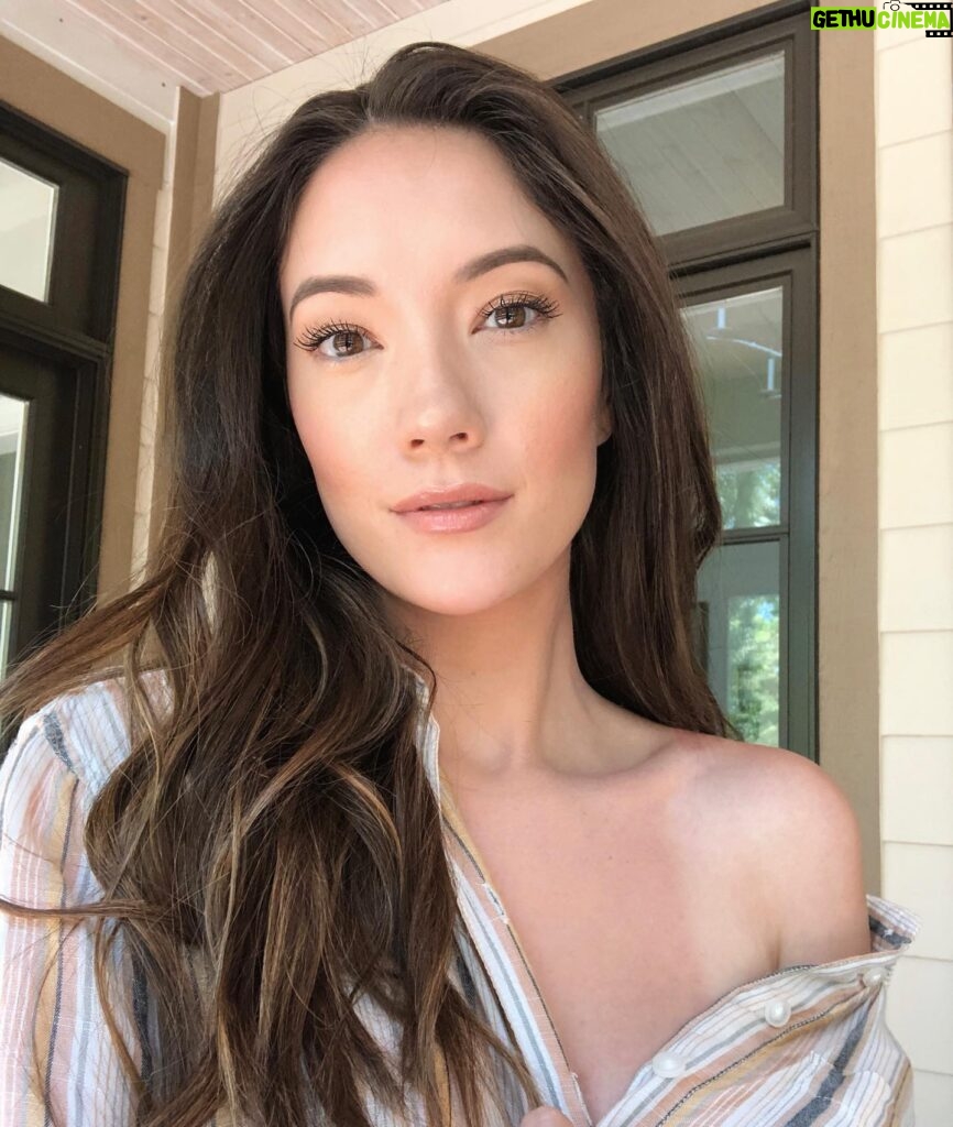 Blair Fowler Instagram - Woohoo! I just uploaded a super chatty old-school juicystar style makeup tutorial on my channel. It’s a quick and easy look that I’ve been wearing everyday to school. I still do it during quarantine to keep a bit of normalcy in my life right now. Link is in my bio and I’m responding to comments now! Come say hi and chat with me :)