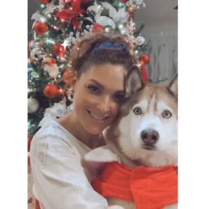 Blanca Soto Instagram - 🎄FELIZ NAVIDAD 🎄 
❤️❤️❤️❤️❤️❤️❤️
#gratitude #teamsoto #infinito #feliznavidad #amor #love #happy #besazos #merrychristmas con todo cariño y amor !! FELIZ NAVIDAD 💫