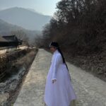 Bona Instagram - 참 즐겁고 또 즐거웠던 #조선변호사 🌸 연주로 보낸 시간이 참 감사하고 행복했습니다 저희의 마지막도 함께 해주세요🤍