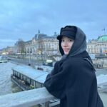 Bona Instagram - P A R I S☁️🎄❄️🤍