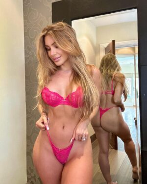 Bonnie Locket Instagram - Do u like my new lingerie? 💕

An extra special 🎁 on my telegram channel … 🔗 on my highlights ❤️