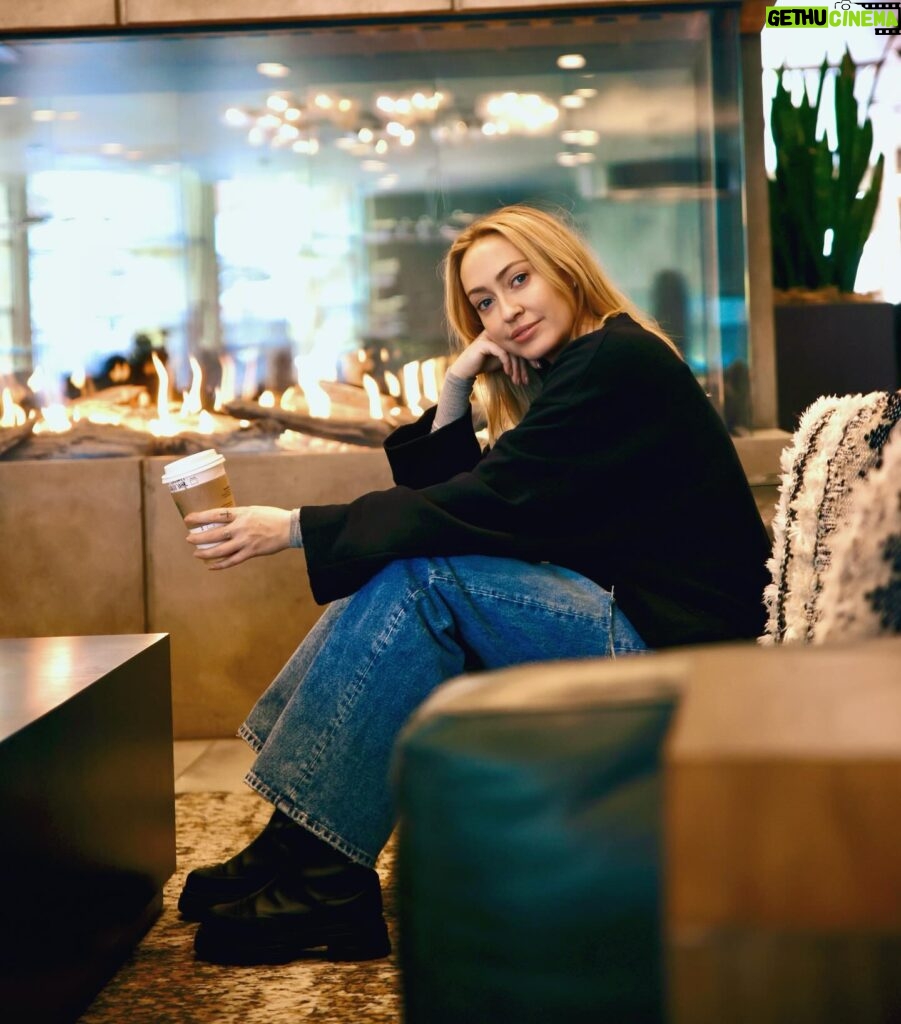 Brandi Cyrus Instagram - Spending a few days at @blackrock_mountainresort for Sundance and I will definitely be back again. Spacious suites and so many amenities - plus just a short drive to Main Street! My new go-to for Park City visits 🤌🏼