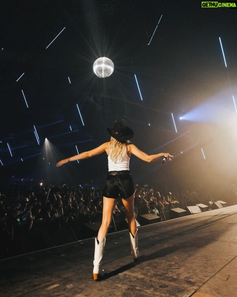 Brandi Cyrus Instagram - STAGECOACH! That was a weekend I’ll never forget. Big love to @diplo for having me spin at the Honkytonk, @dashamusic for coming out to dance with me, and everybody that showed up to party. Especially at the Jameson tent — y’all lit that place up!! ❤️‍🔥❤️‍🔥