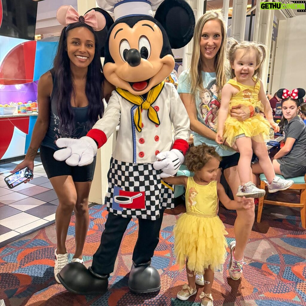 Brandi Runnels Instagram - Libby's favorite questions to ask characters: 1) what's your favorite color? 2) what's your favorite dog? 3) what's your favorite people? 4) what's your favorite airport? The best.