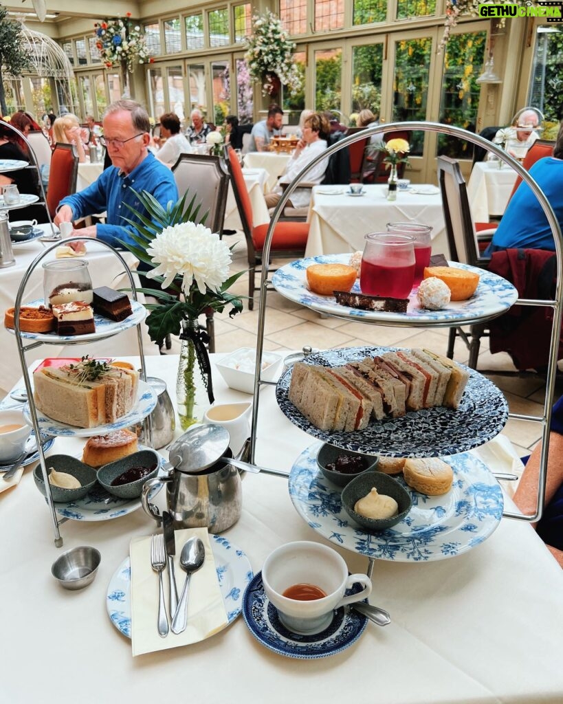 Brec Bassinger Instagram - Eating scones for breakfast, lunch, and dinner at the @coombeabbeyhotel 🇬🇧 Xo.