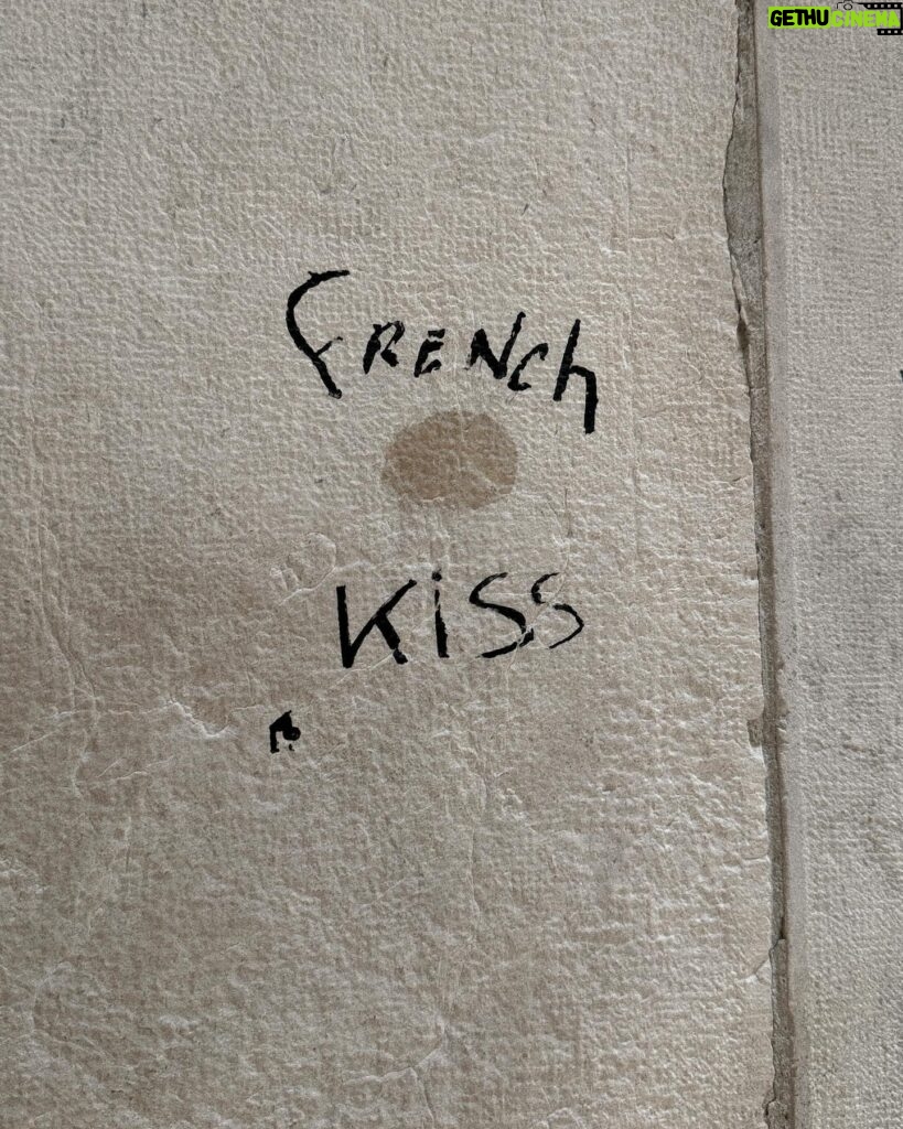 Brec Bassinger Instagram - french kiss 🤌🏼 xo